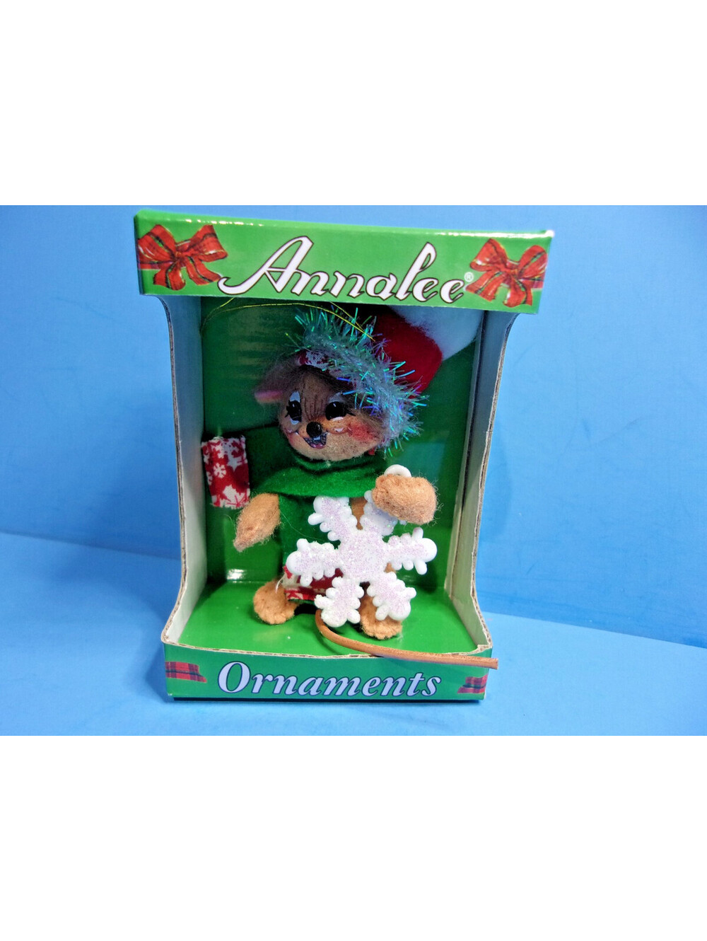 Annalee Christmas Ornament 2009 Brown MOUSE w Snowflake & Green Scarf New NOS